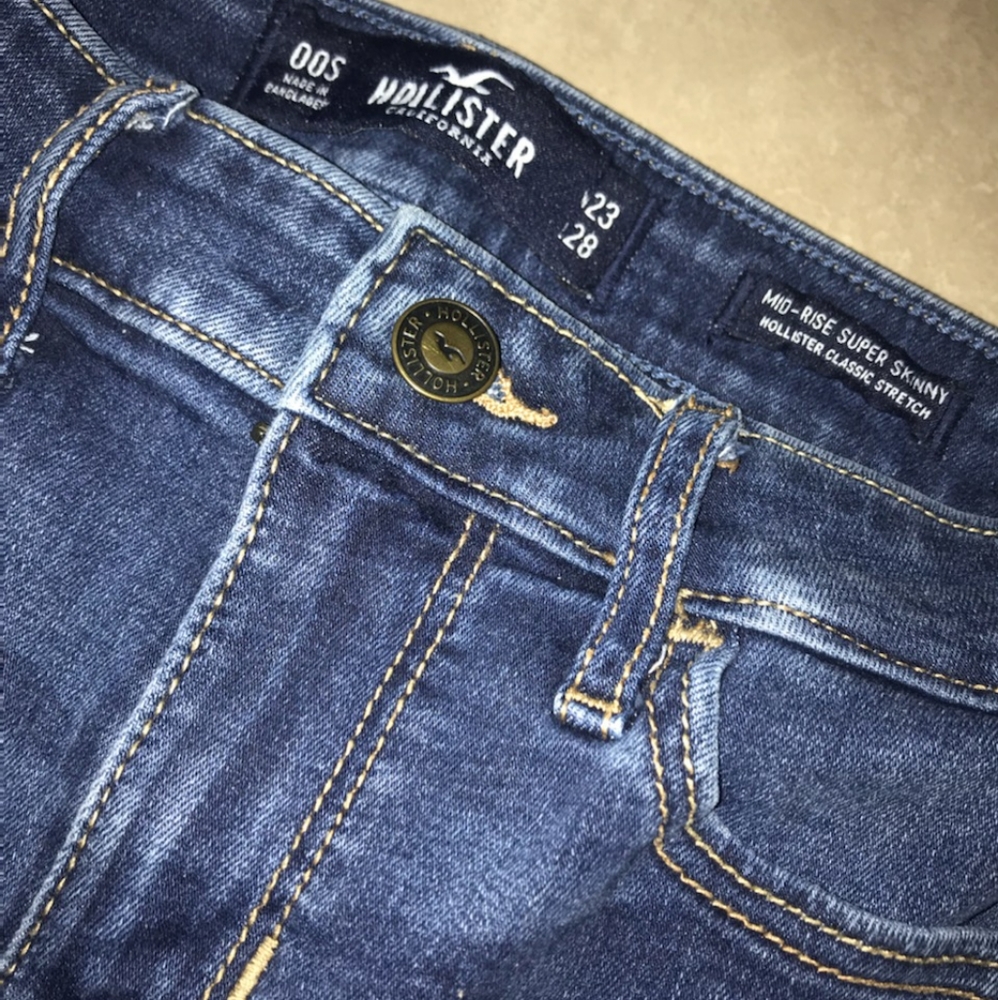 Hollister Super Skinny Jeans